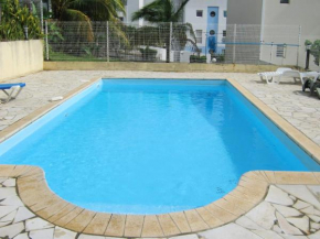 Maison d'une chambre avec vue sur la mer piscine partagee et jardin clos a Les Trois Ilets